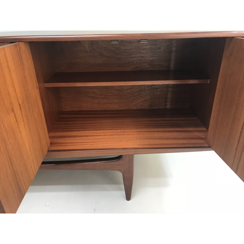 Mid-century modern teak sideboard by par V.Wilkins for G-PLan - 1960s