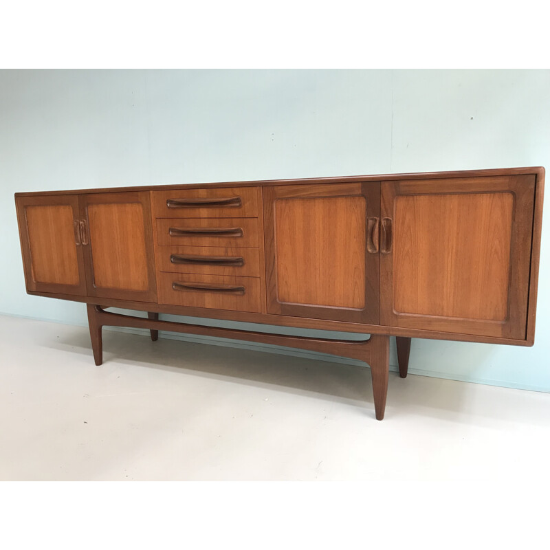 Mid-century modern teak sideboard by par V.Wilkins for G-PLan - 1960s