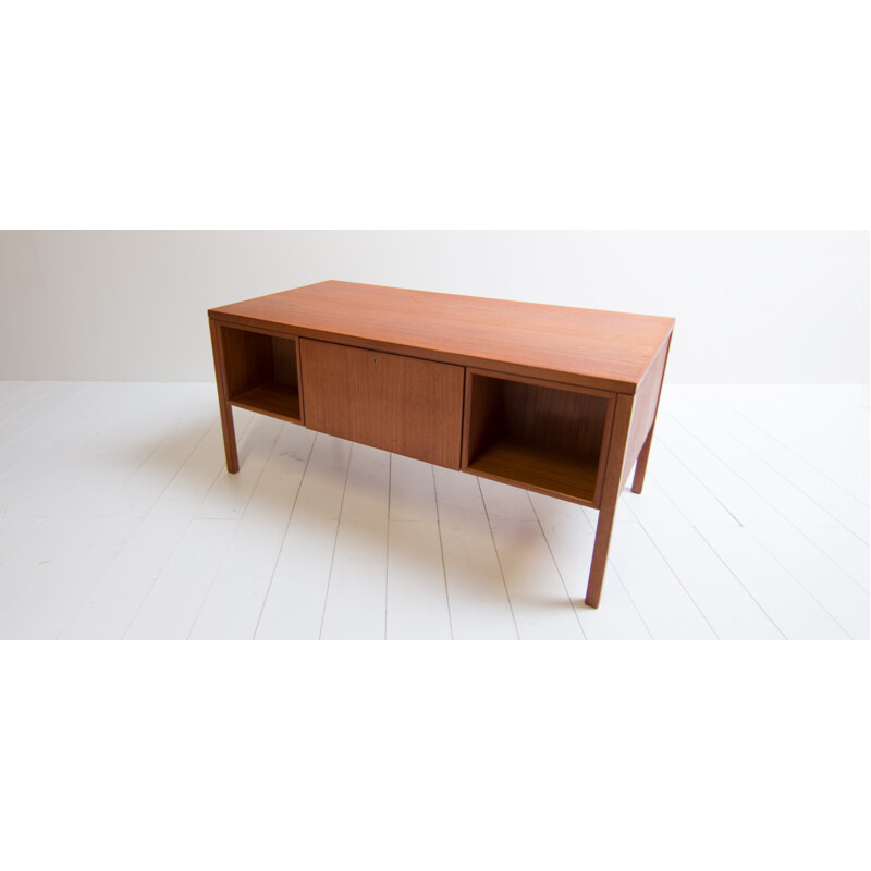 Vintage desk, Model 77 by Gunni Omann for Omann Jun Mødelfabrik - 1960s