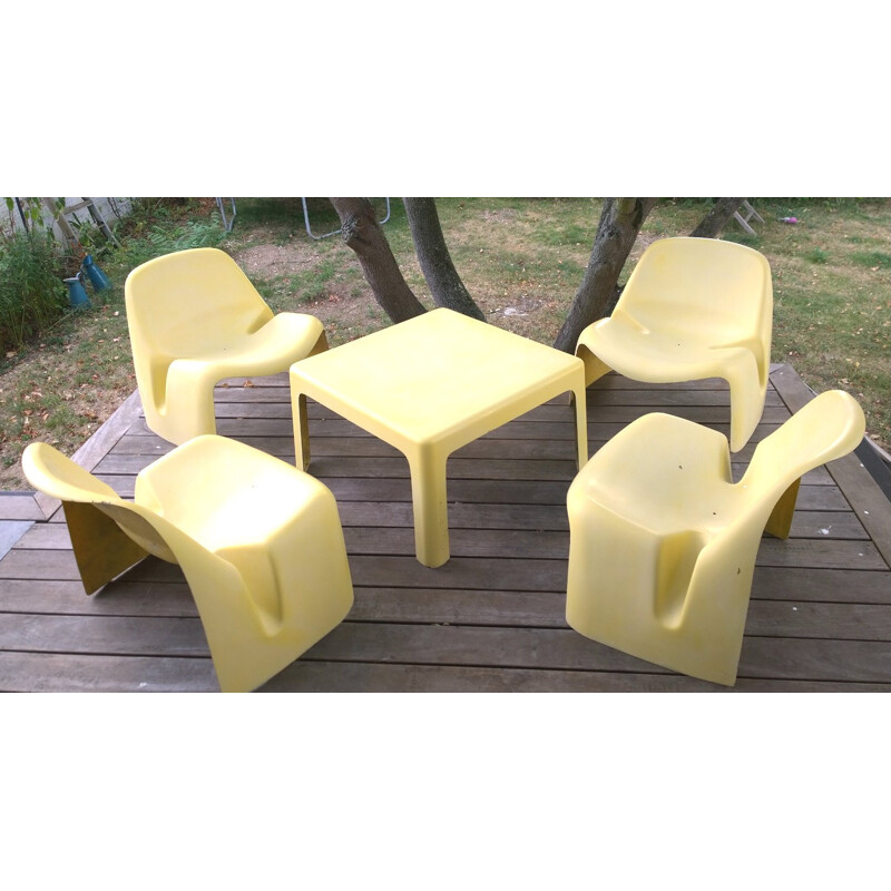 Set of 4 yellow armchaiers and a table, Luigi COLANI - 1967