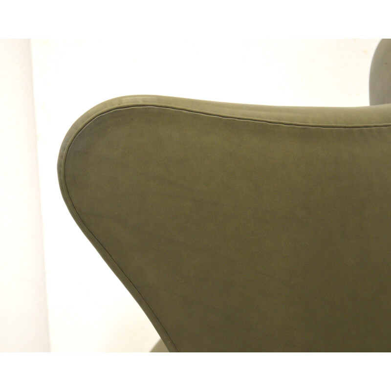 Leather Dark Green Egg Chair by Arne Jacobsen for Fritz Hansen - 1970s