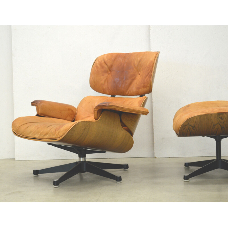 Charles Eames Cognac Lounge Chair & ottoman by Herman Miller - 1960s