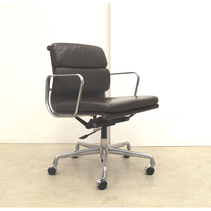 Soft Pad Brown Leather Office chair EA217 by Charles Eames for Vitra - 2000s