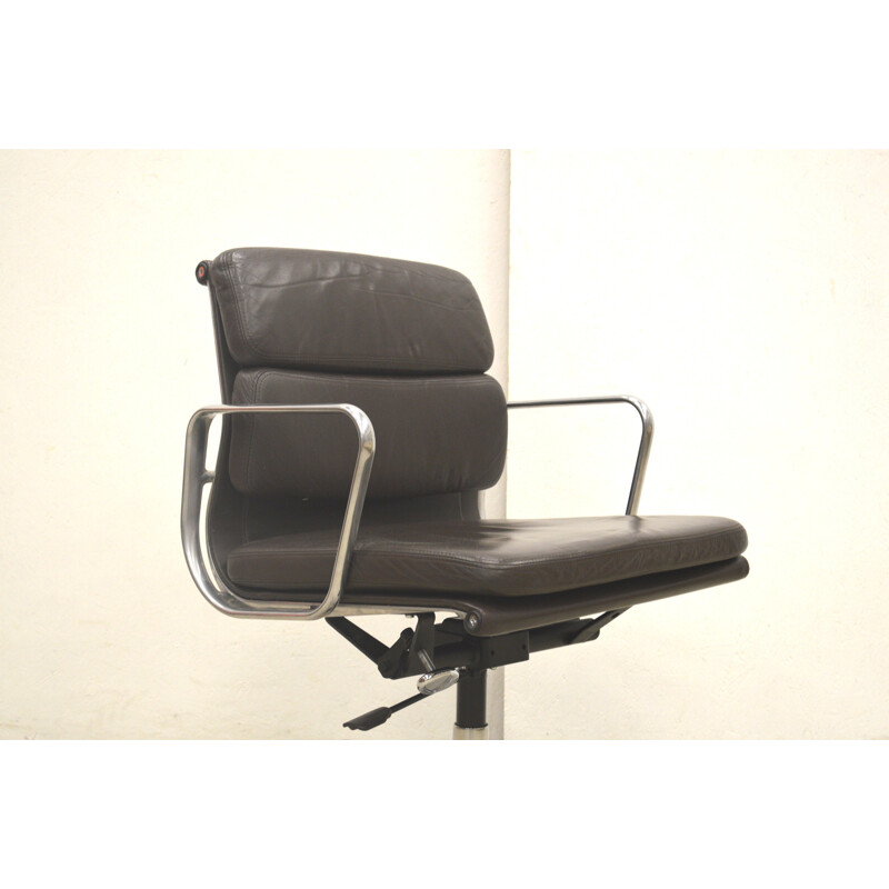 Soft Pad Brown Leather Office chair EA217 by Charles Eames for Vitra - 2000s