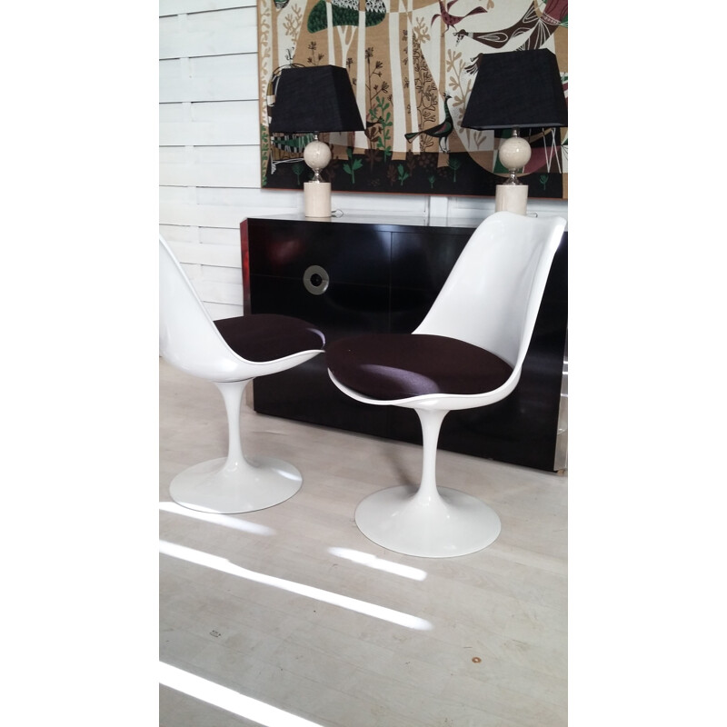 Pair of Tulip chairs by Eero Saarinen - 1980s