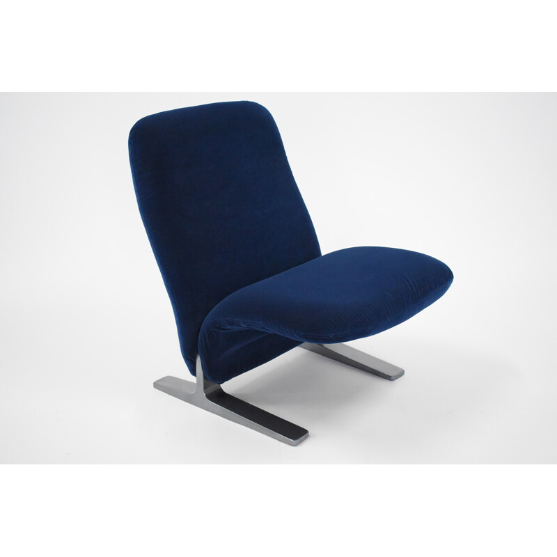 Concorde blue velvet armchair by Pierre Paulin for Artifort - 1960s