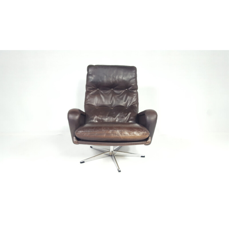 Leather Swivel vintage Chair With Ottoman - 1970s