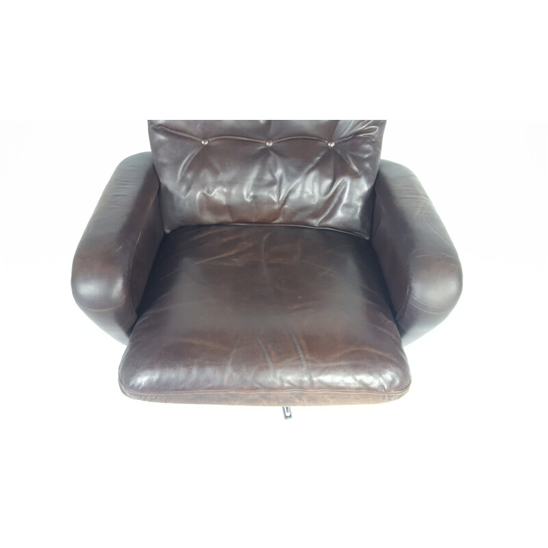 Leather Swivel vintage Chair With Ottoman - 1970s