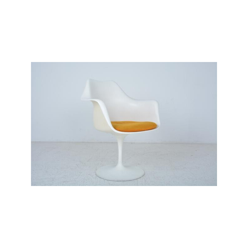 Swivel armchair "Tulip" by Eero Saarinen for Knoll International - 1960s