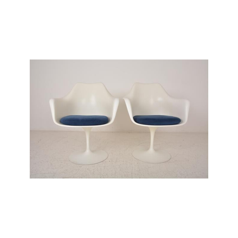 Pair of "Tulip" armchairs by Eero Saarinen for Knoll International - 1960s