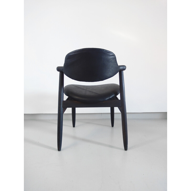 Suite de quatre chaises Cowhorn en cuir noir par Tijsseling - 1950