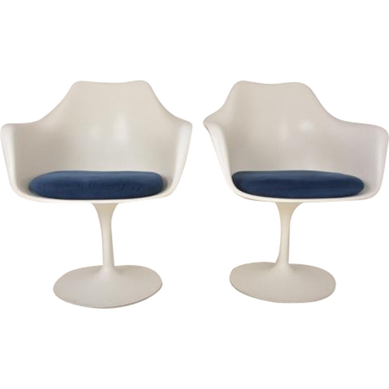 Pair of "Tulip" armchairs by Eero Saarinen for Knoll International - 1960s