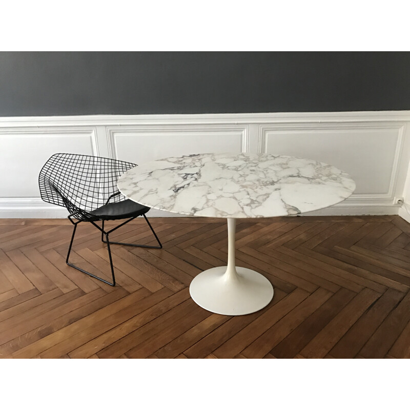 Table vintage en marbre "arabescato" par Eero Saarinen pour Knoll international - 1960