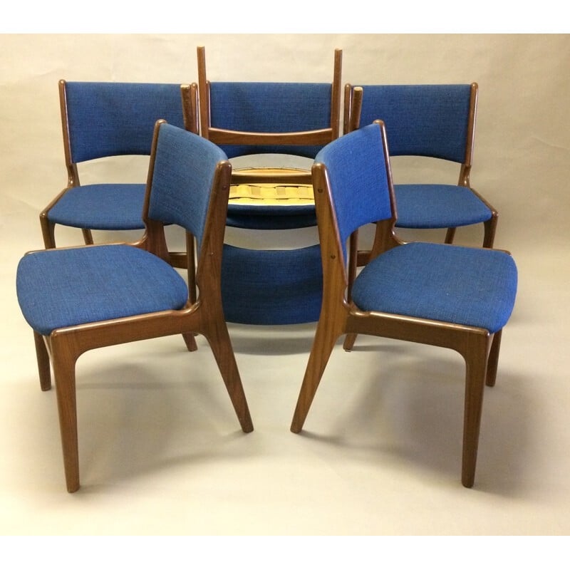 Suite de 6 chaises en teck massif et tissu bleu d'Erik Buch - 1960
