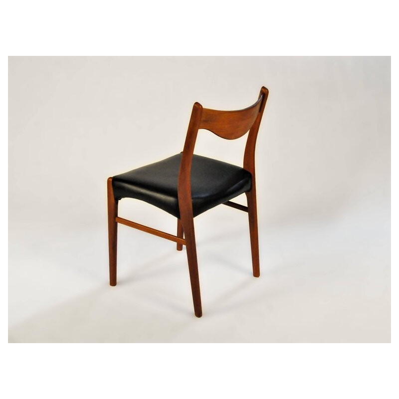 Pair of teak chairs by Ejnar Larsen and Axel Bender Madsen - 1960s
