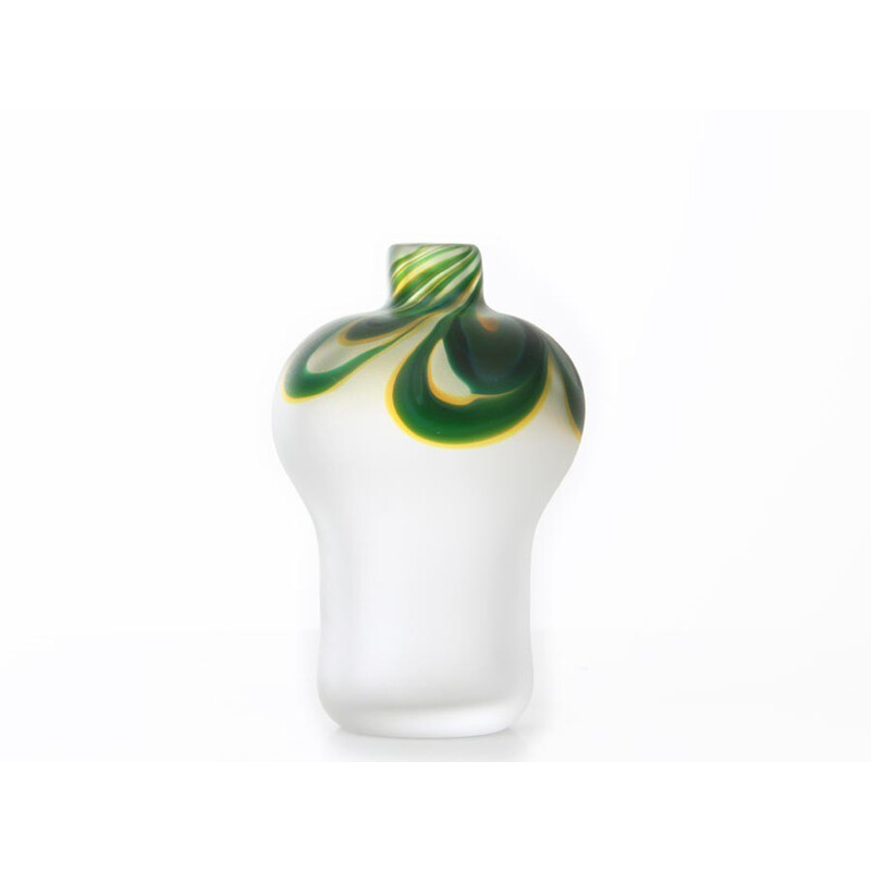 Skandinavische Vintage-Vase aus mundgeblasenem Glas von Ann Wärff für Kosta Boda, 1980