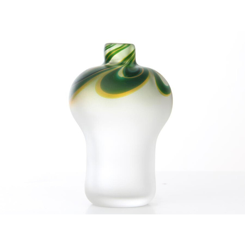 Skandinavische Vintage-Vase aus mundgeblasenem Glas von Ann Wärff für Kosta Boda, 1980
