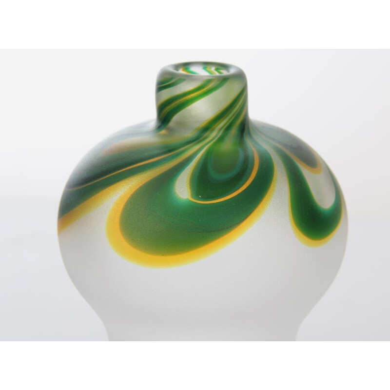 Scandinavian vintage blown glass vase by Ann Wärff for Kosta Boda, 1980