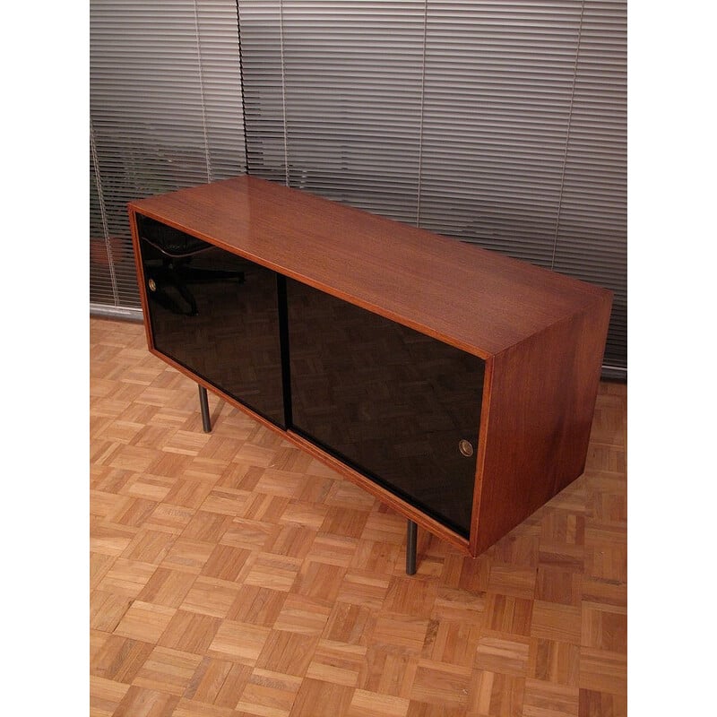 Sideboard in mahogany and glass by Robin Day Interplan for Hille - 1950s