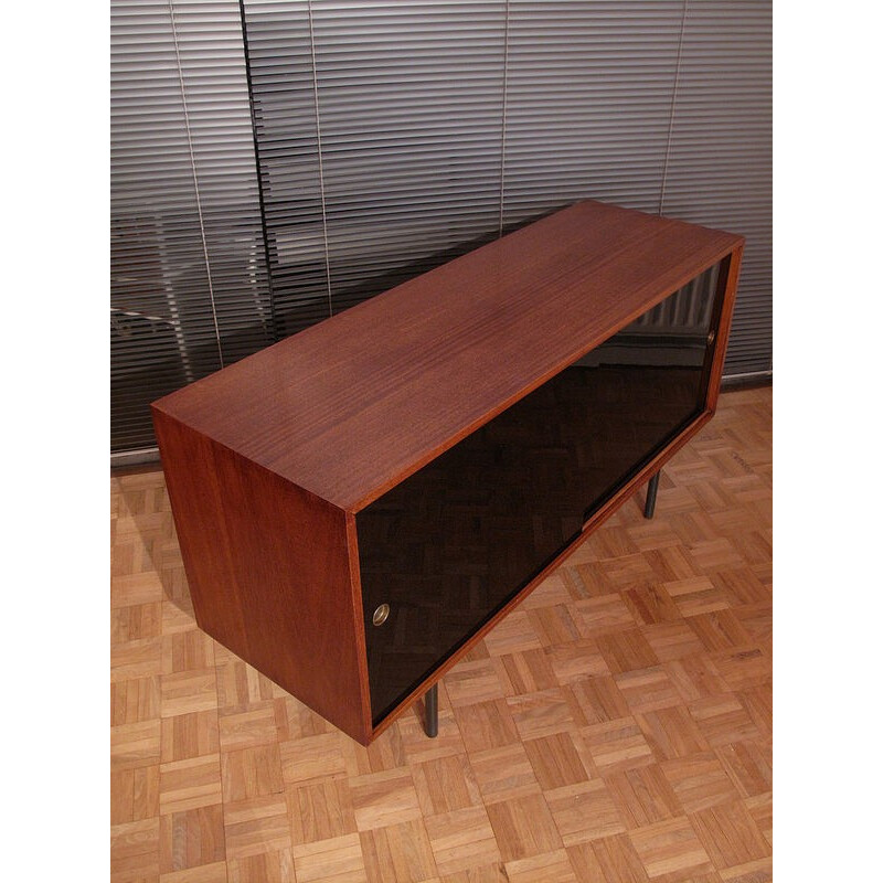 Sideboard in mahogany and glass by Robin Day Interplan for Hille - 1950s