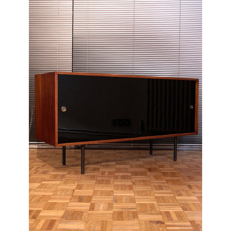 Sideboard in mahogany and glass by Robin Day Interplan for Hille - 1950s