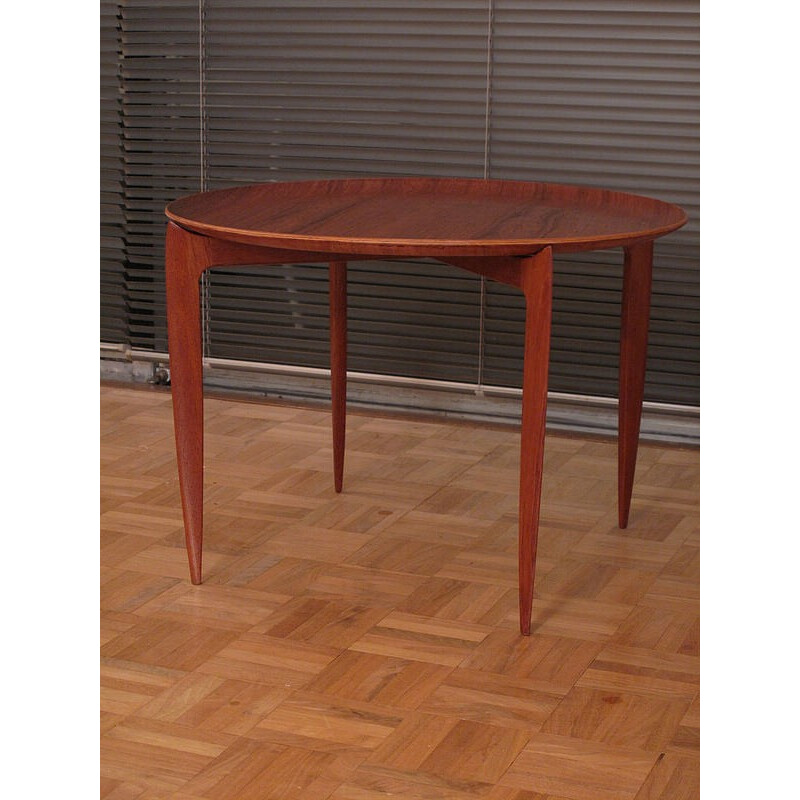 Table d'appoint en teck de Svend Âge Willumsen & H. Engholm Pour Fritz Hansen - 1950