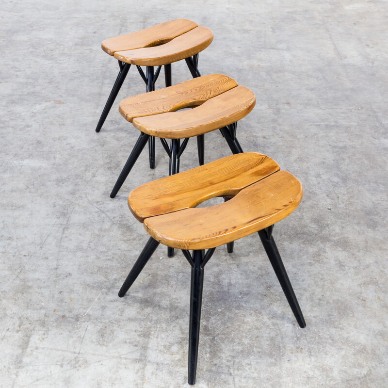 Set of 3 stools by Ilmari Tapiovaara ‘prikka’ for Laukaan Puu - 1950s