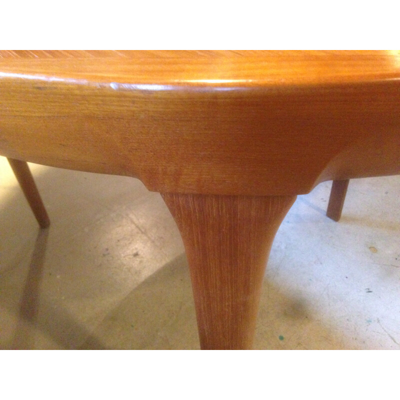 Round dining table in teak, Kofod LARSEN - 1960s