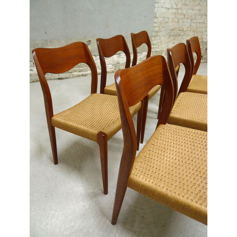 Set of 6 chairs by Niels Otto Moller for  J. L. MOLLER - 1960s