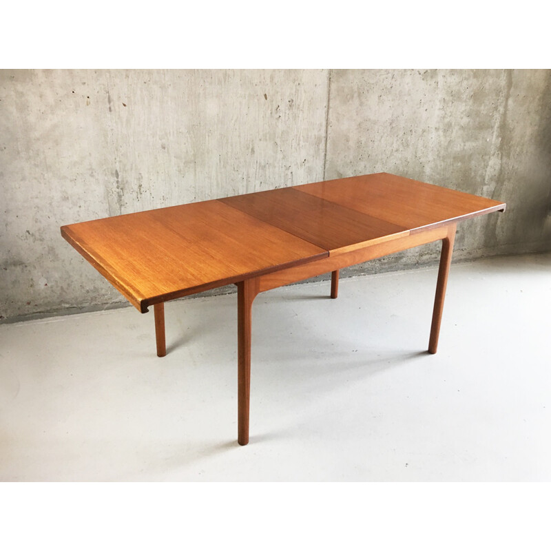 Mid-century Mcintosh extendable dining table - 1970s