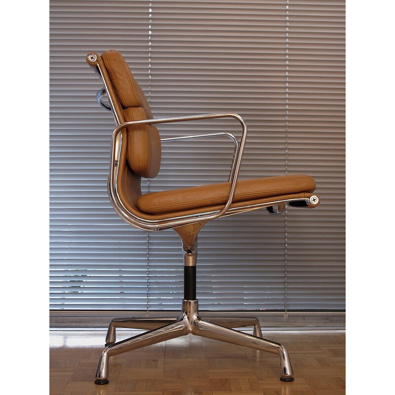 Charles & Ray Eames EA208 Soft Pad Chair For Vitra - 1960s