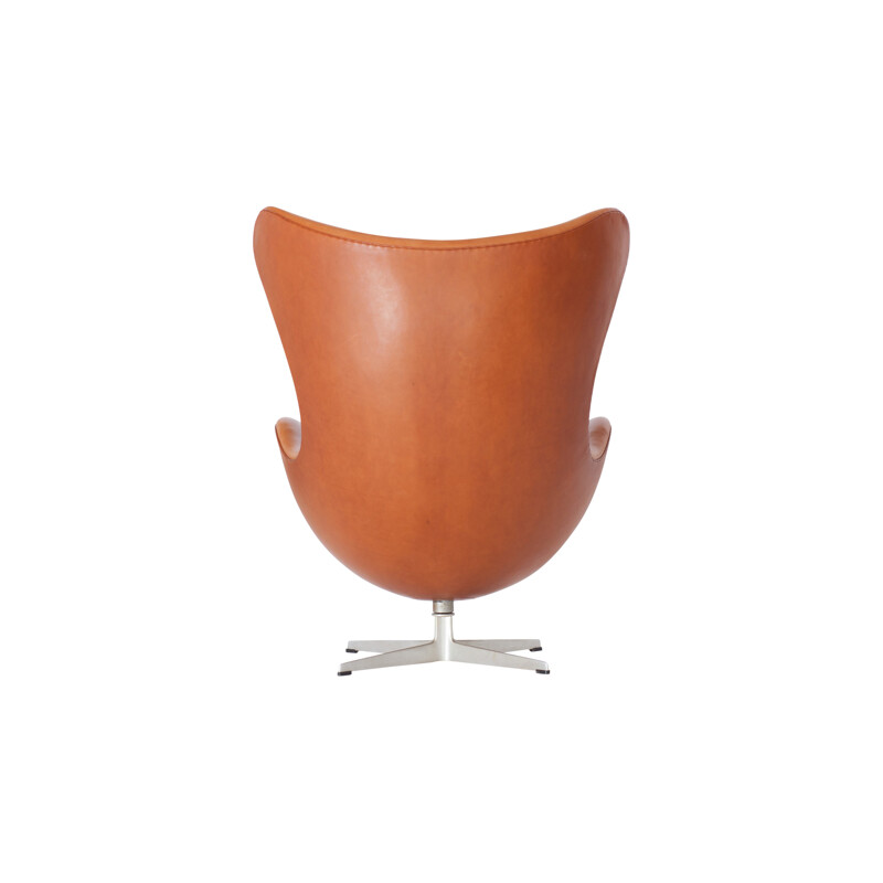 Egg Chair in Cognac Leather by Arne Jacobsen - 1960s