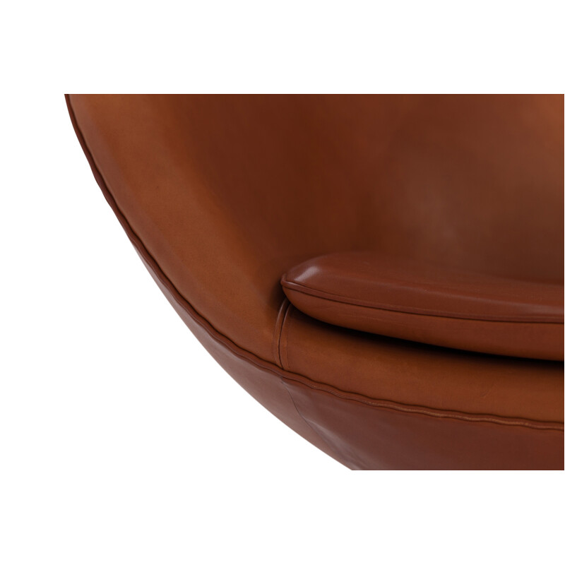 Egg Chair in Cognac Leather by Arne Jacobsen - 1960s