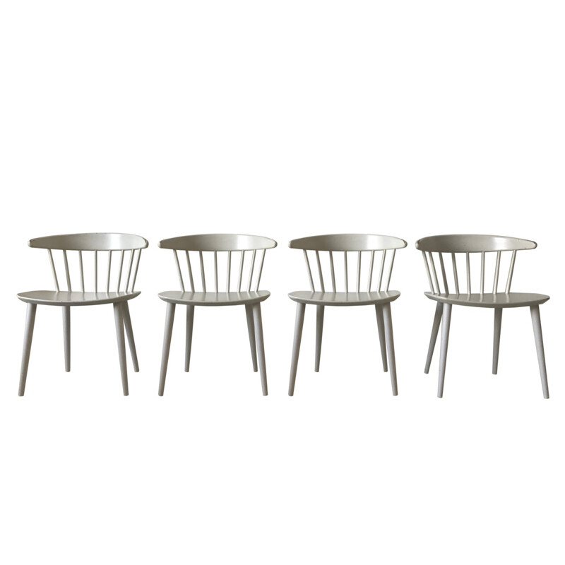 Set of 4 white "J104" dining chairs by Jørgen Bækmark for FDB Møbler - 1960s