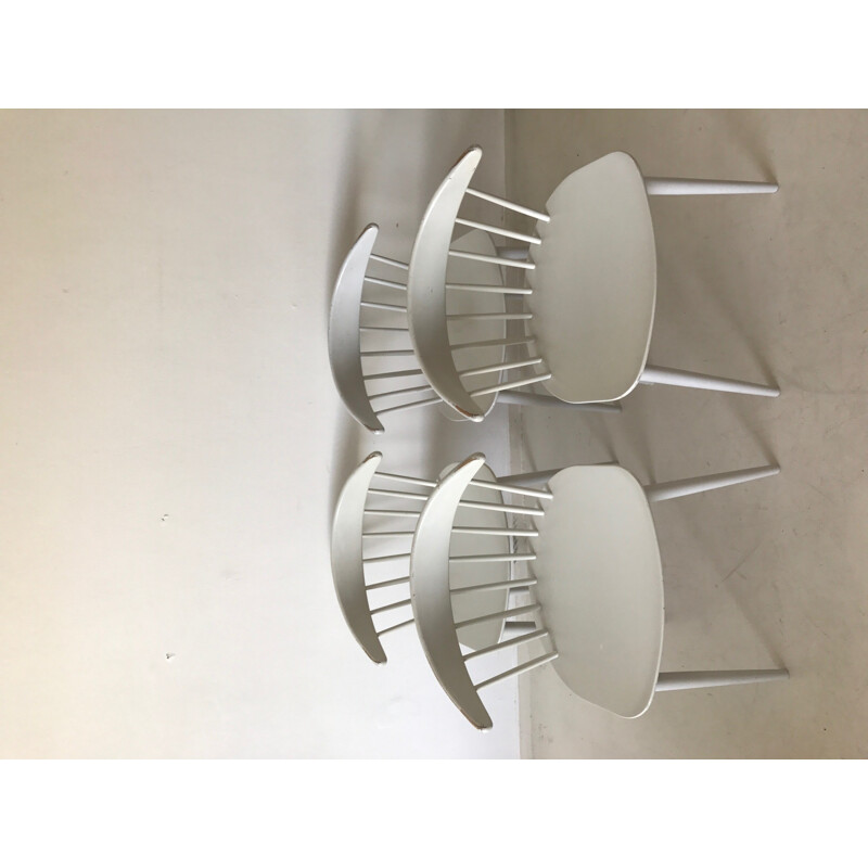 Set of 4 white "J104" dining chairs by Jørgen Bækmark for FDB Møbler - 1960s