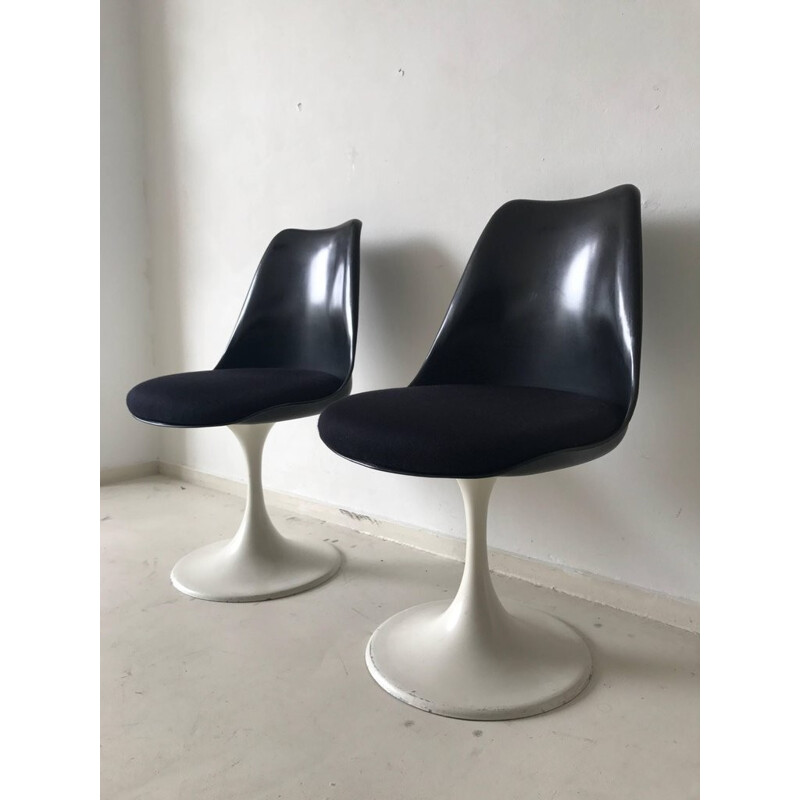 Set of 5 black "Tulip" chairs by Eero Saarinen for Pastoe - 1960s