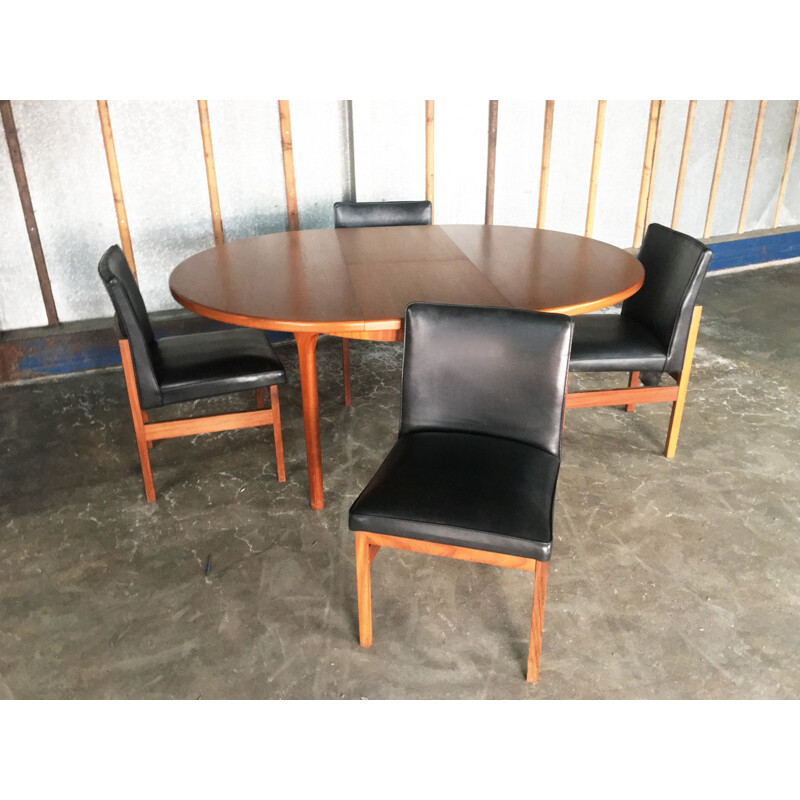 Set of table and 4 vintage Danish dining chairs - 1970s