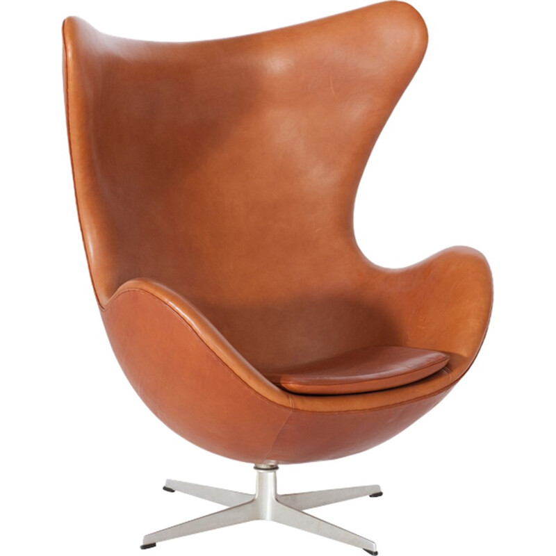 Egg Chair in Cognac Leather by Arne Jacobsen - 1960s