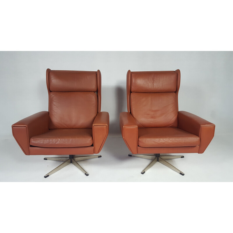 Danish Leather Swivel armchair - 1970s