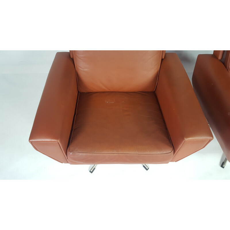 Danish Leather Swivel armchair - 1970s