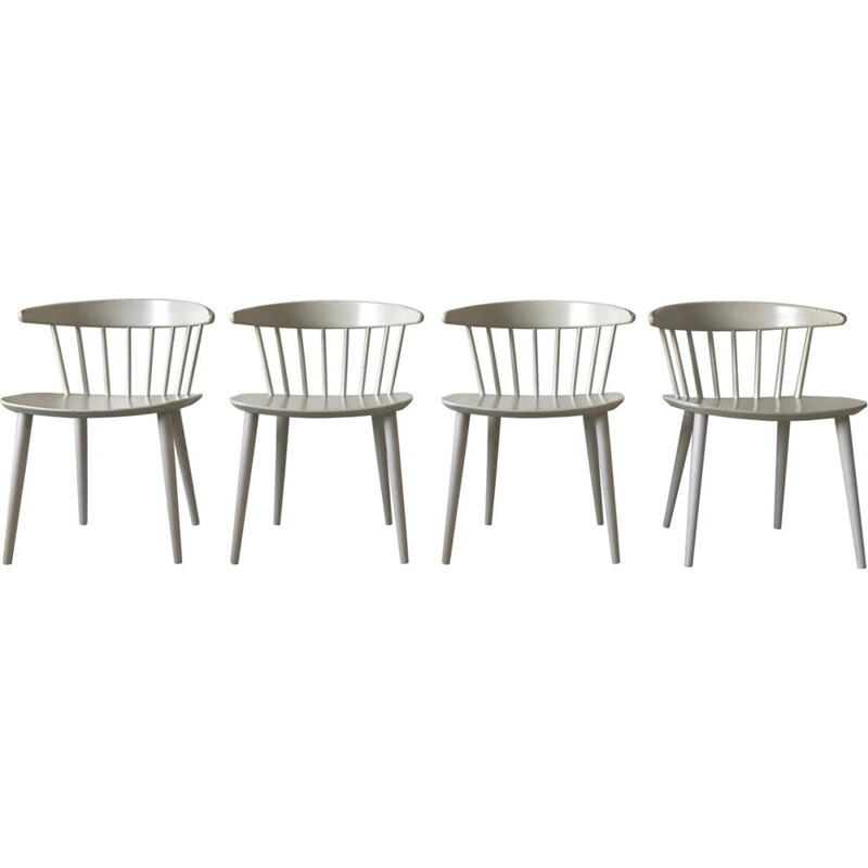 Set of 4 white "J104" dining chairs by Jørgen Bækmark for FDB Møbler - 1960s