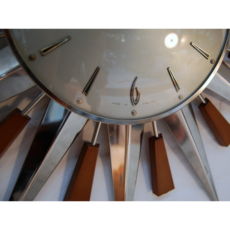 "Sunburst" Wall clock, Manufacturer Metamec - 1970s