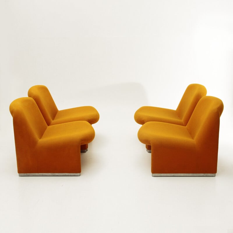 Suite de 4 Fauteuil Alky par Giancarlo Piretti pour Anonima Castelli - 1960