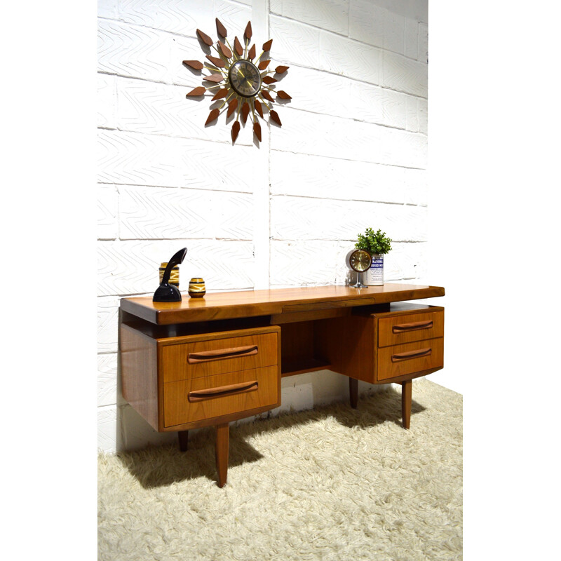 Desk in teak, Victor B. WILKINS - 1960s