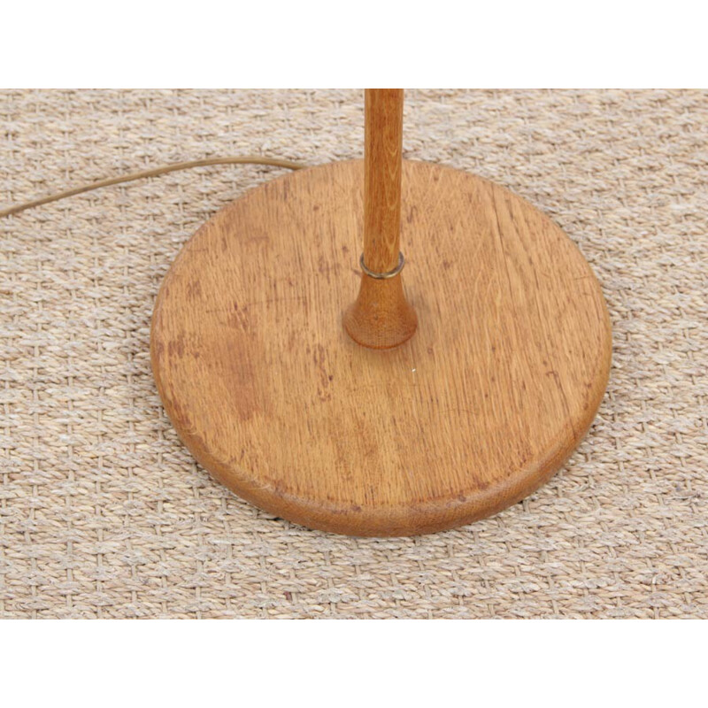 Scandinavian floor lamp in oak and brass - 1960s