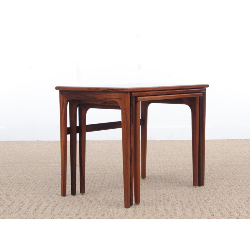 Set of 3 Scandinavian nesting tables in Rio rosewood - 1960s