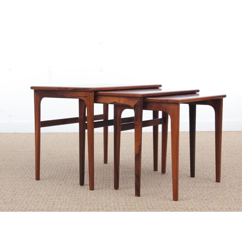 Set of 3 Scandinavian nesting tables in Rio rosewood - 1960s