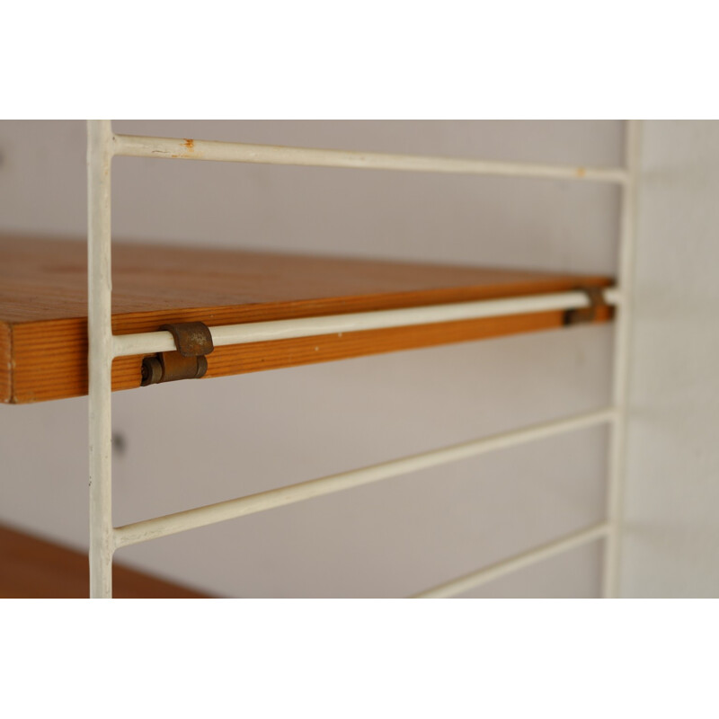 String wall unit with white standers by Nisse Strinning - 1970s