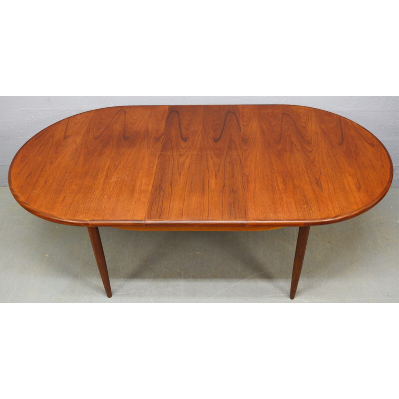 Mid-Century Oval Extendable Teak G-Plan Fresco Dining Table - 1960s