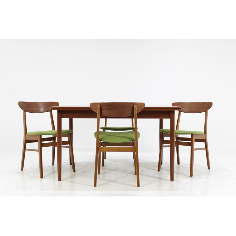 Suite de 4 chaises et  table à repas extensible danois - 1960